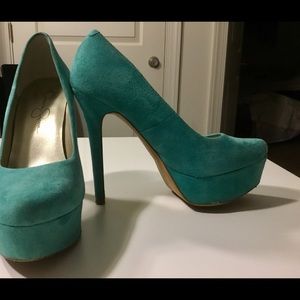 Teal suede Jessica Simpson pumps